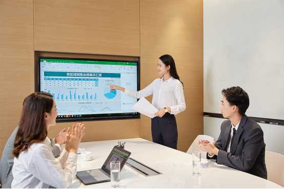 中盈地产携手newline打造智慧办公空间，拥抱未来办公会议服务